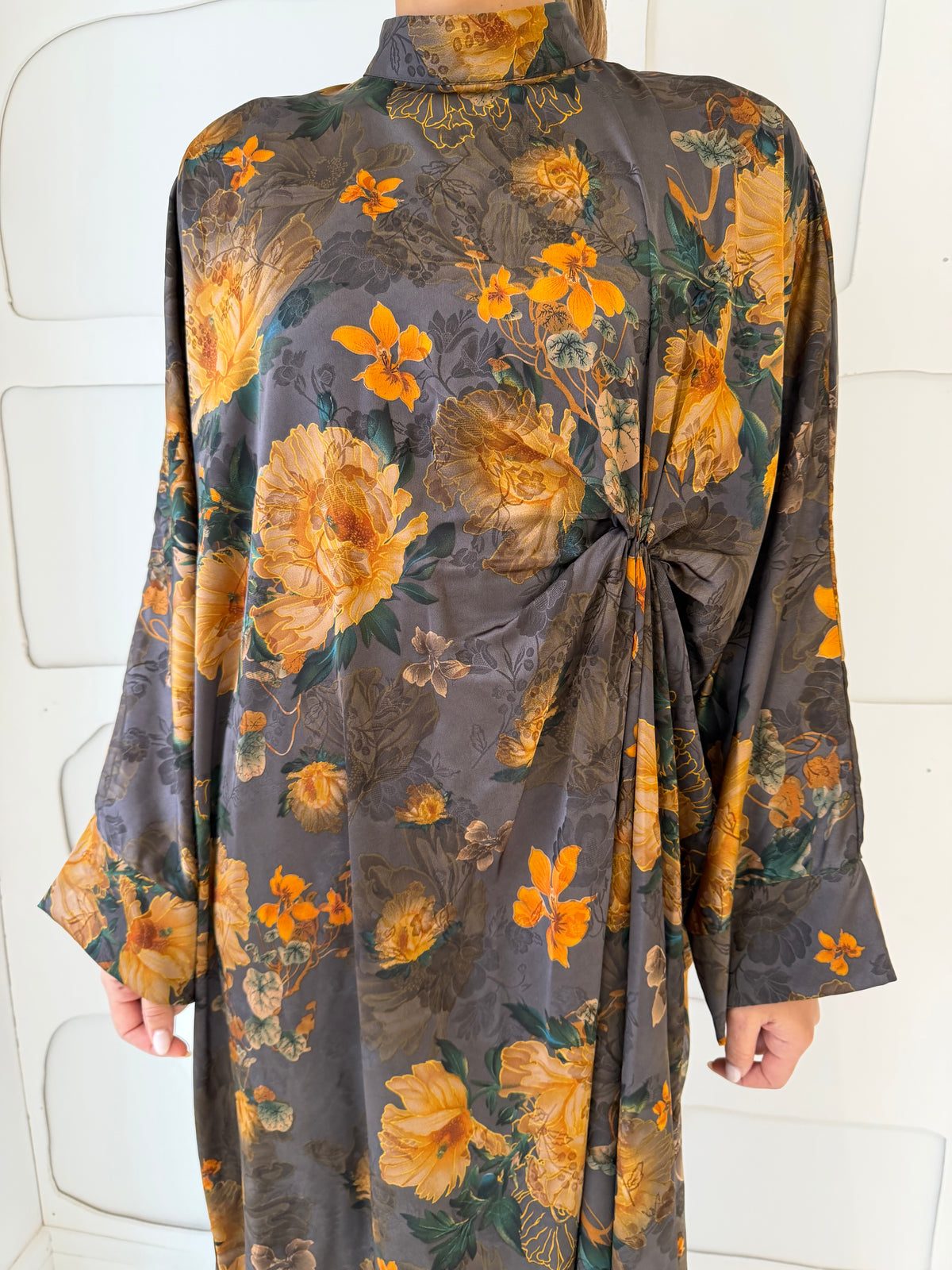 HURIYYA (Special price item)