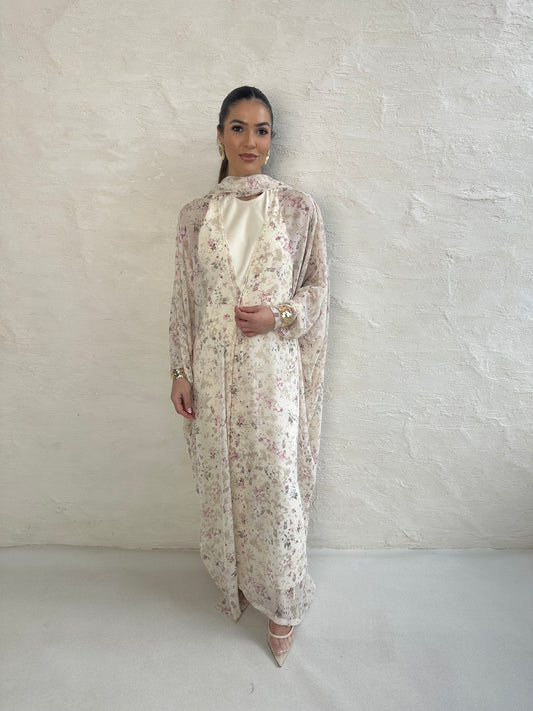 BLOSSOMS (PRE-ORDER, DELIVERY IN 12 DAYS)