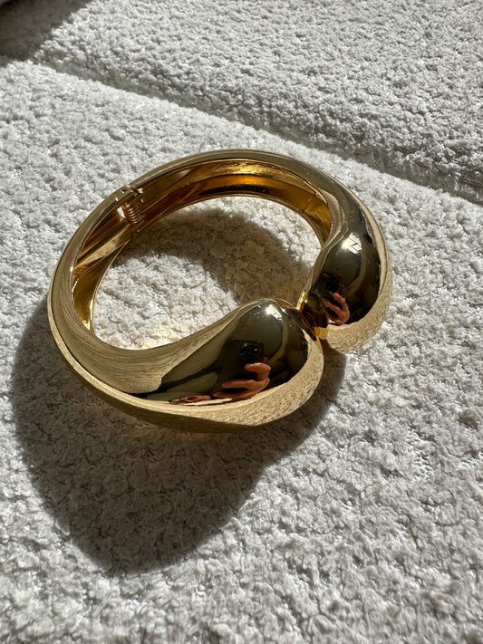 WATER DROP GOLD CUFF