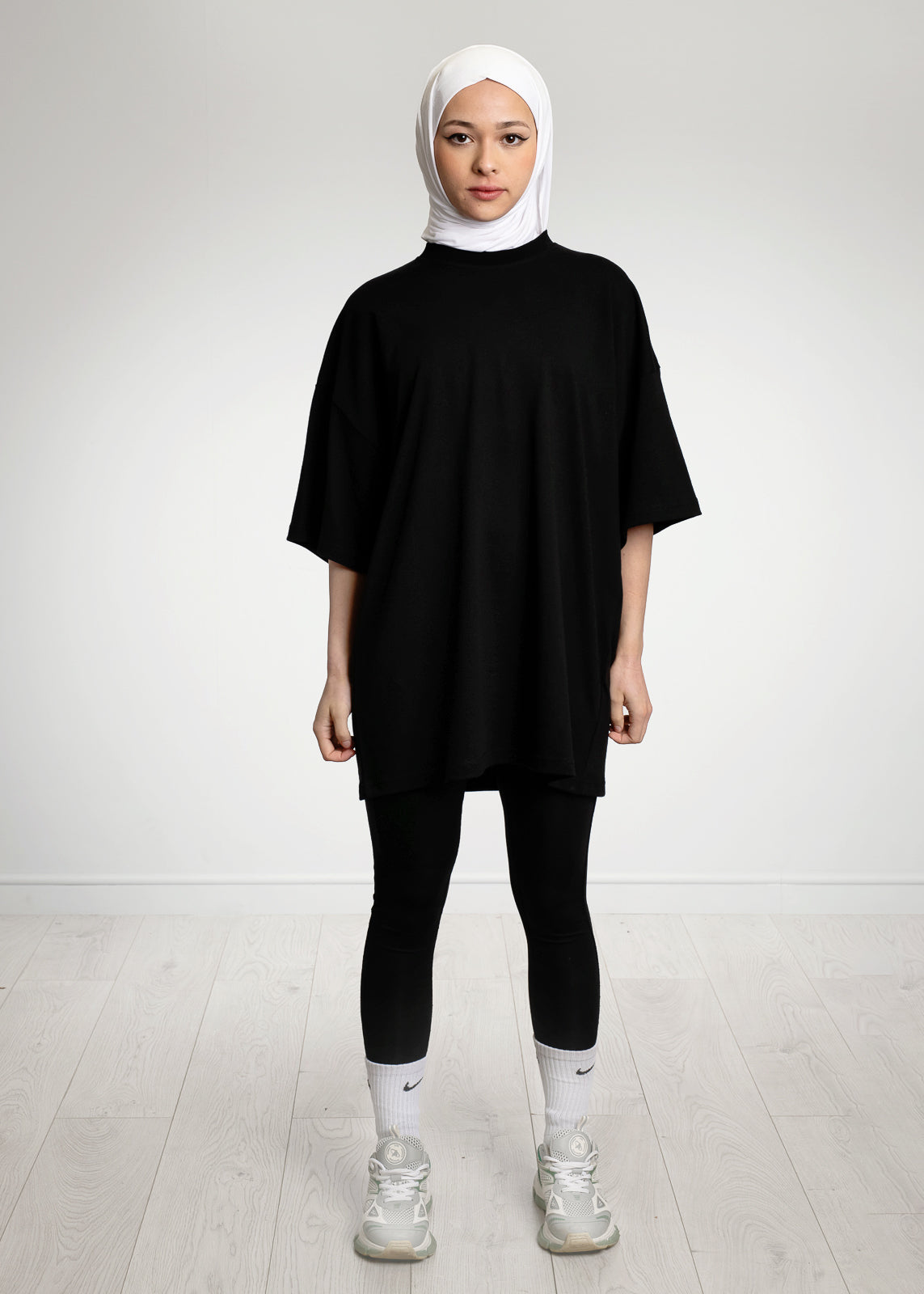 BLACK OVERSIZED PRINTED T-SHIRT